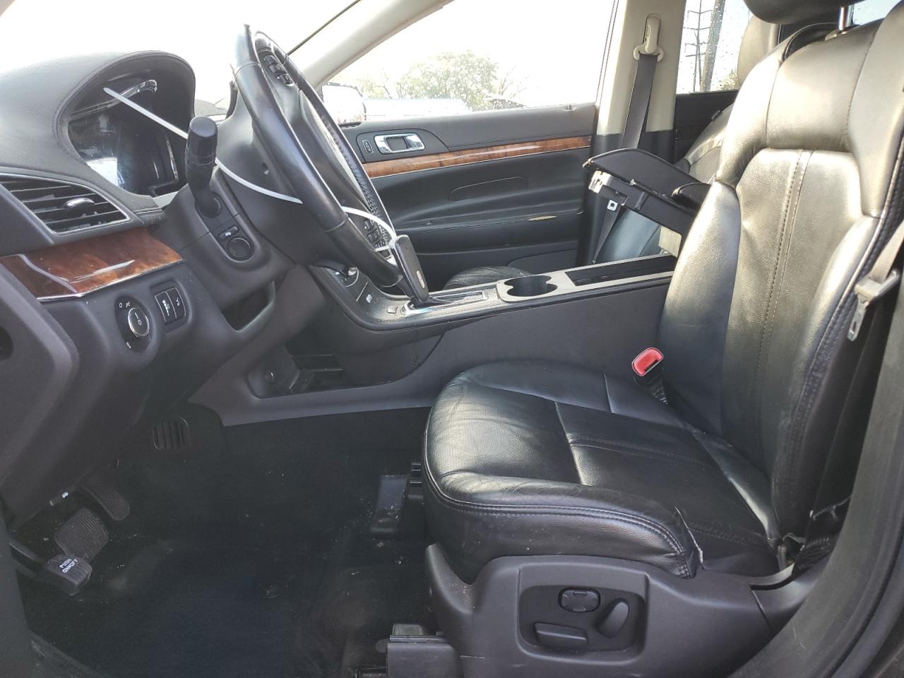 2013 Lincoln Mkt VIN: 2LMHJ5AT3DBL54492 Lot: 82653655