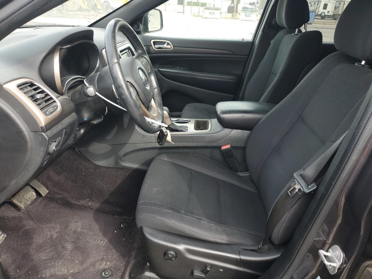 2016 Jeep Grand Cherokee Laredo VIN: 1C4RJFAG8GC390082 Lot: 82210225