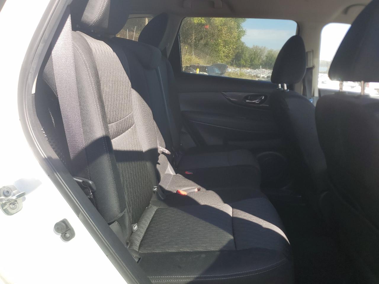 2019 Nissan Rogue S VIN: KNMAT2MVXKP523825 Lot: 85640965