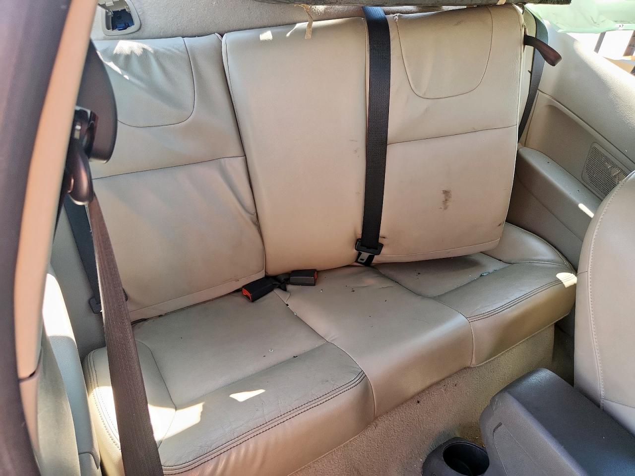 2008 Ford Focus VIN: 1FAHP33NX8W217514 Lot: 81925305