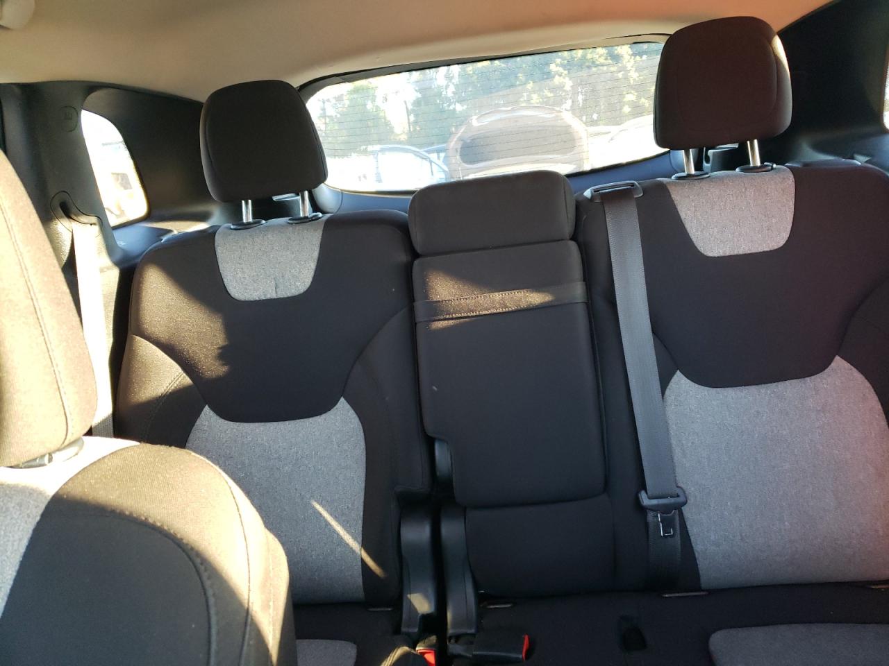 2014 Jeep Cherokee Latitude VIN: 1C4PJMCSXEW318096 Lot: 82517595