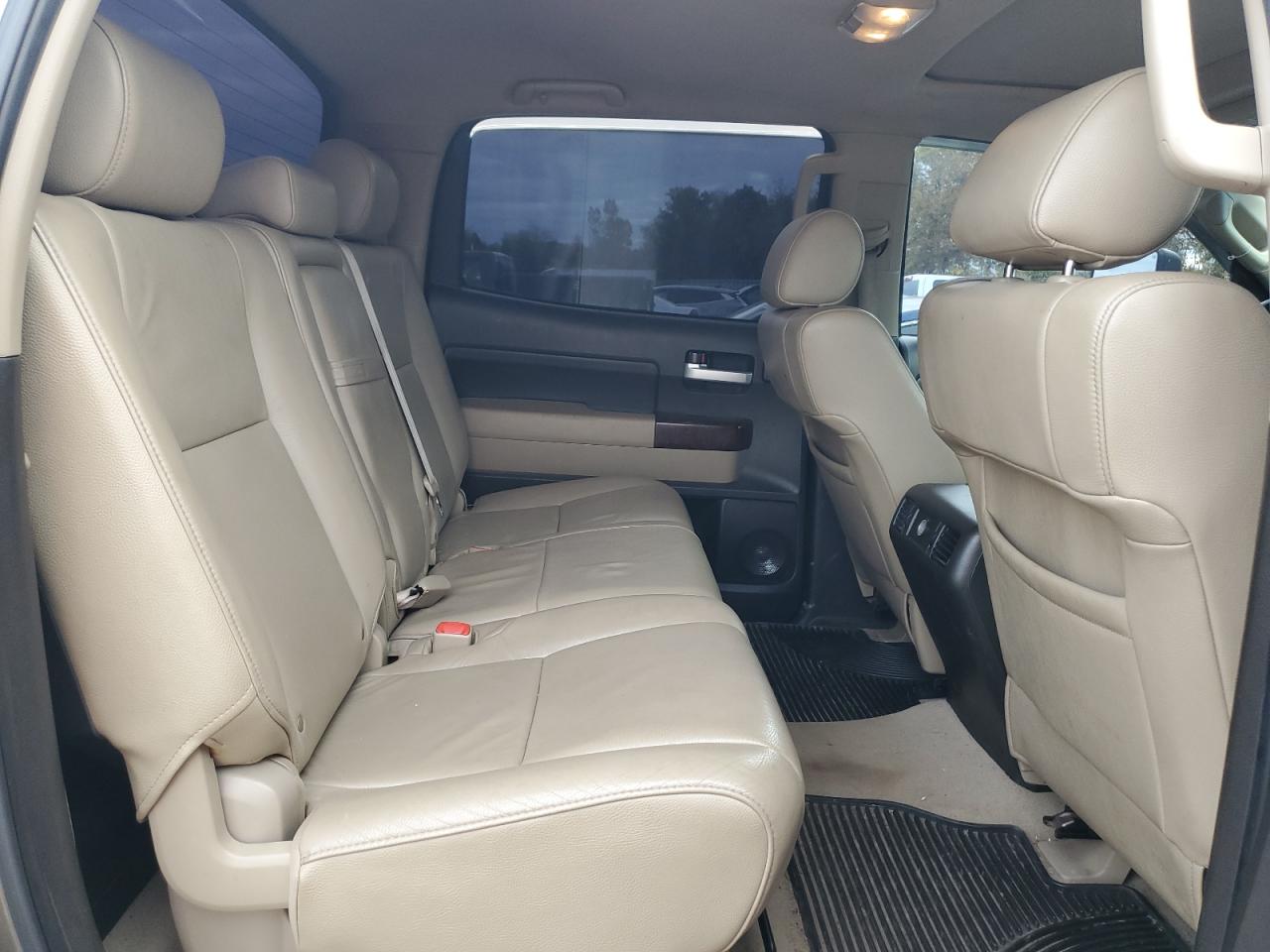 2010 Toyota Tundra Crewmax Limited VIN: 5TFHY5F19AX101748 Lot: 84536695