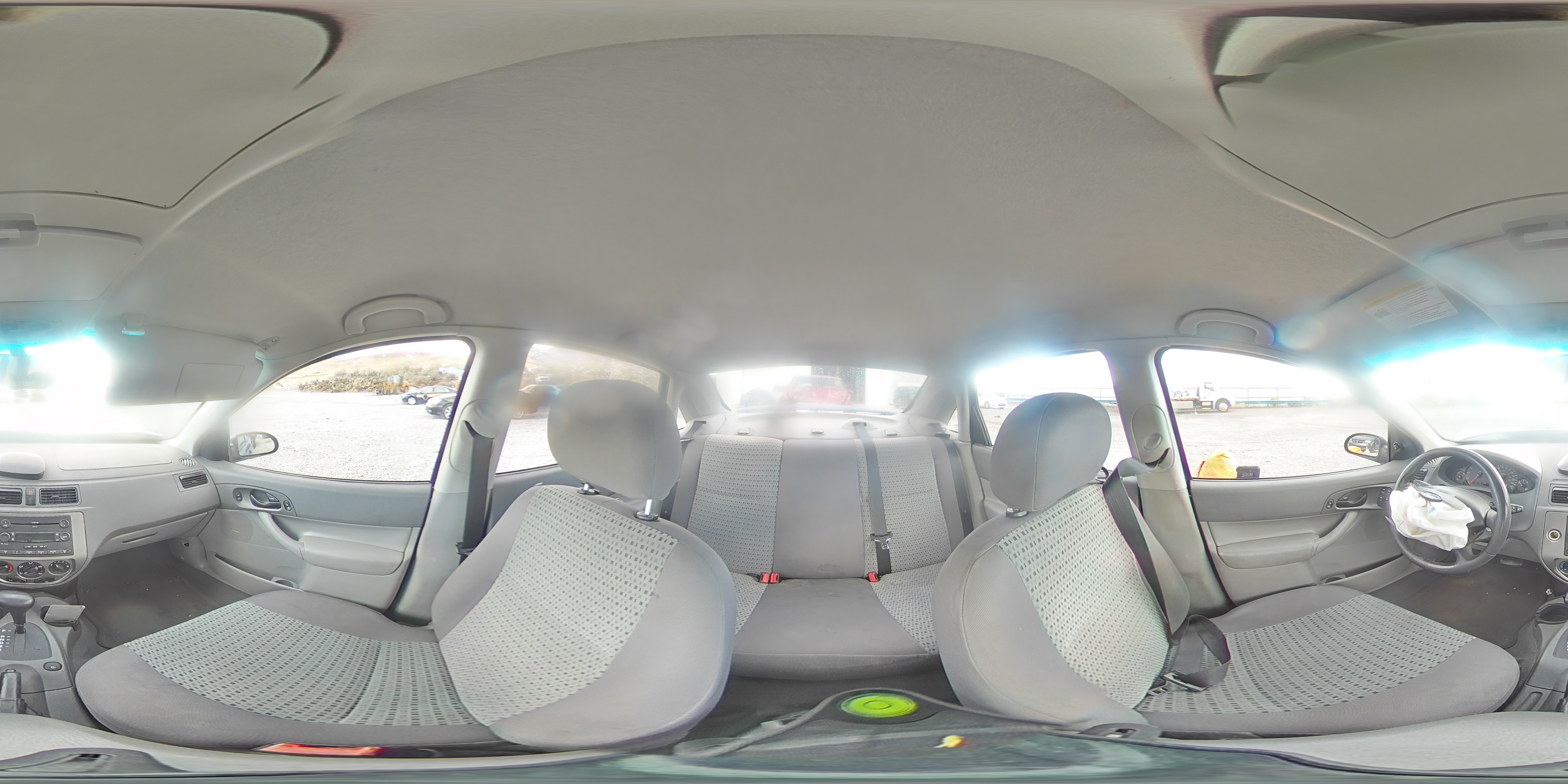 2005 Ford Focus Zx4 VIN: 1FAHP34N35W307372 Lot: 82217455