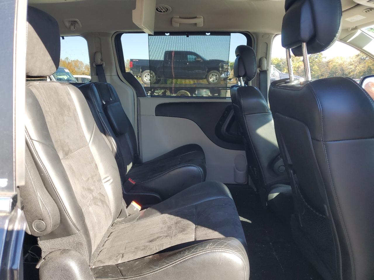 2014 Chrysler Town & Country Touring L VIN: 2C4RC1CG4ER338737 Lot: 87011735