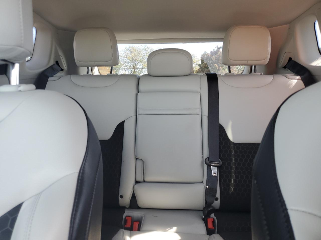 2018 Jeep Compass Latitude VIN: 3C4NJCBB3JT125288 Lot: 82356705