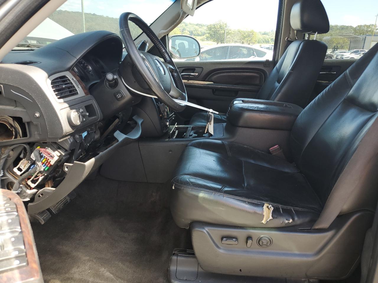 2011 GMC Yukon Denali VIN: 1GKS1EEFXBR345832 Lot: 82387665