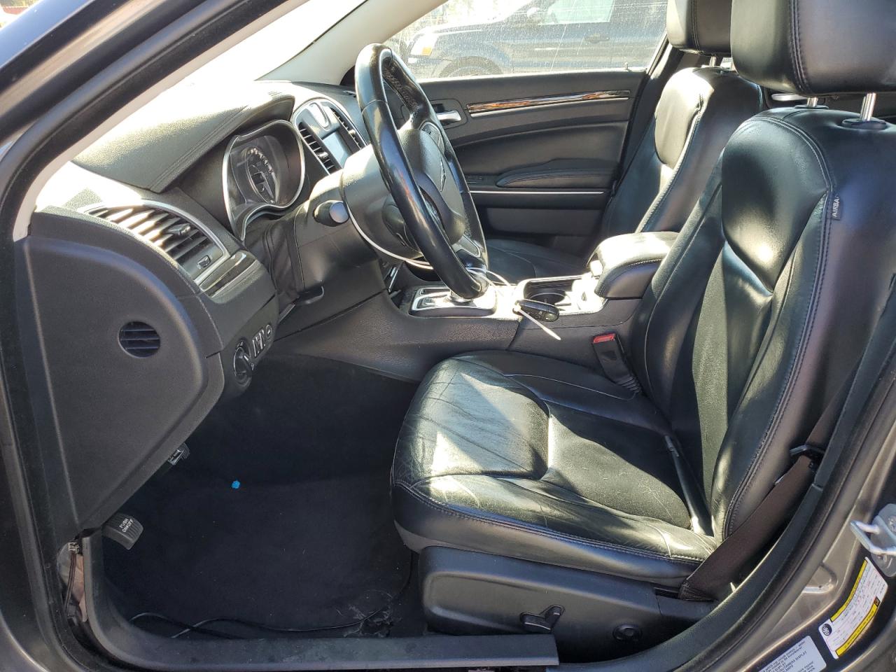 2015 Chrysler 300 Limited VIN: 2C3CCAAG7FH756164 Lot: 82386485