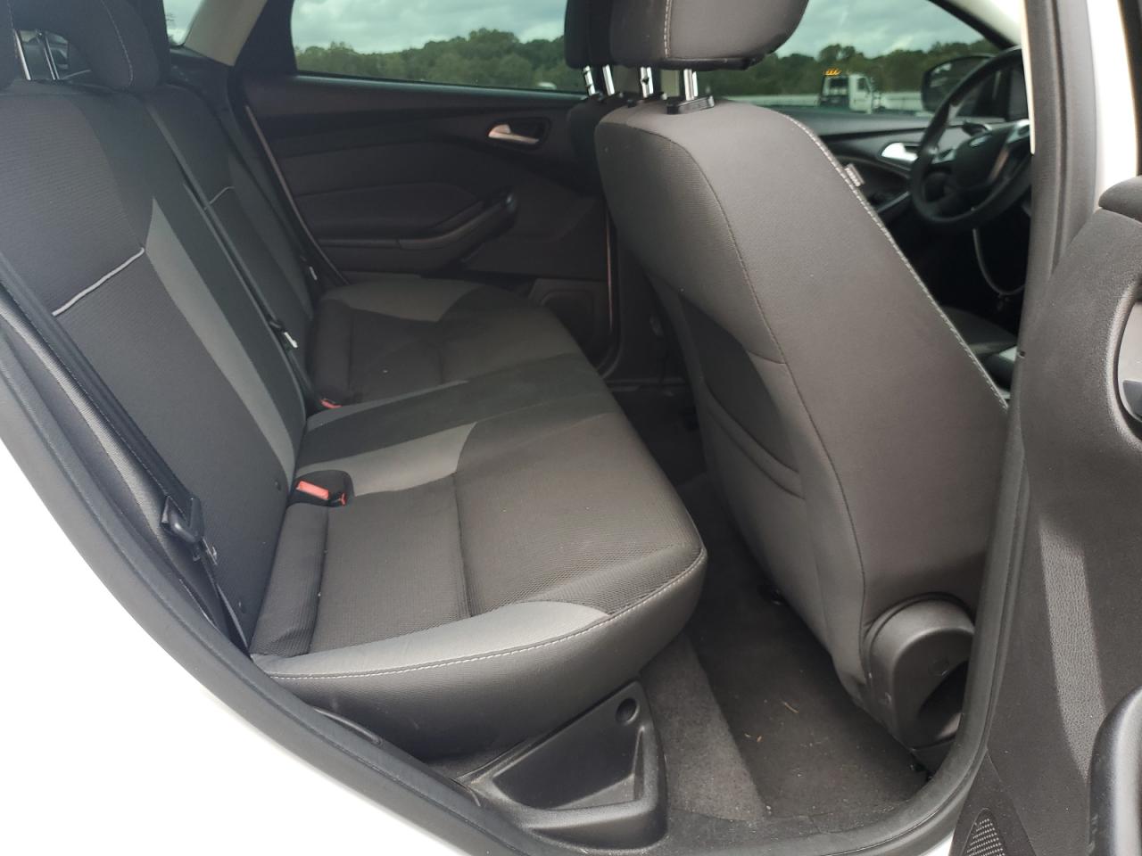 2014 Ford Focus Se VIN: 1FADP3F22EL298795 Lot: 85133125