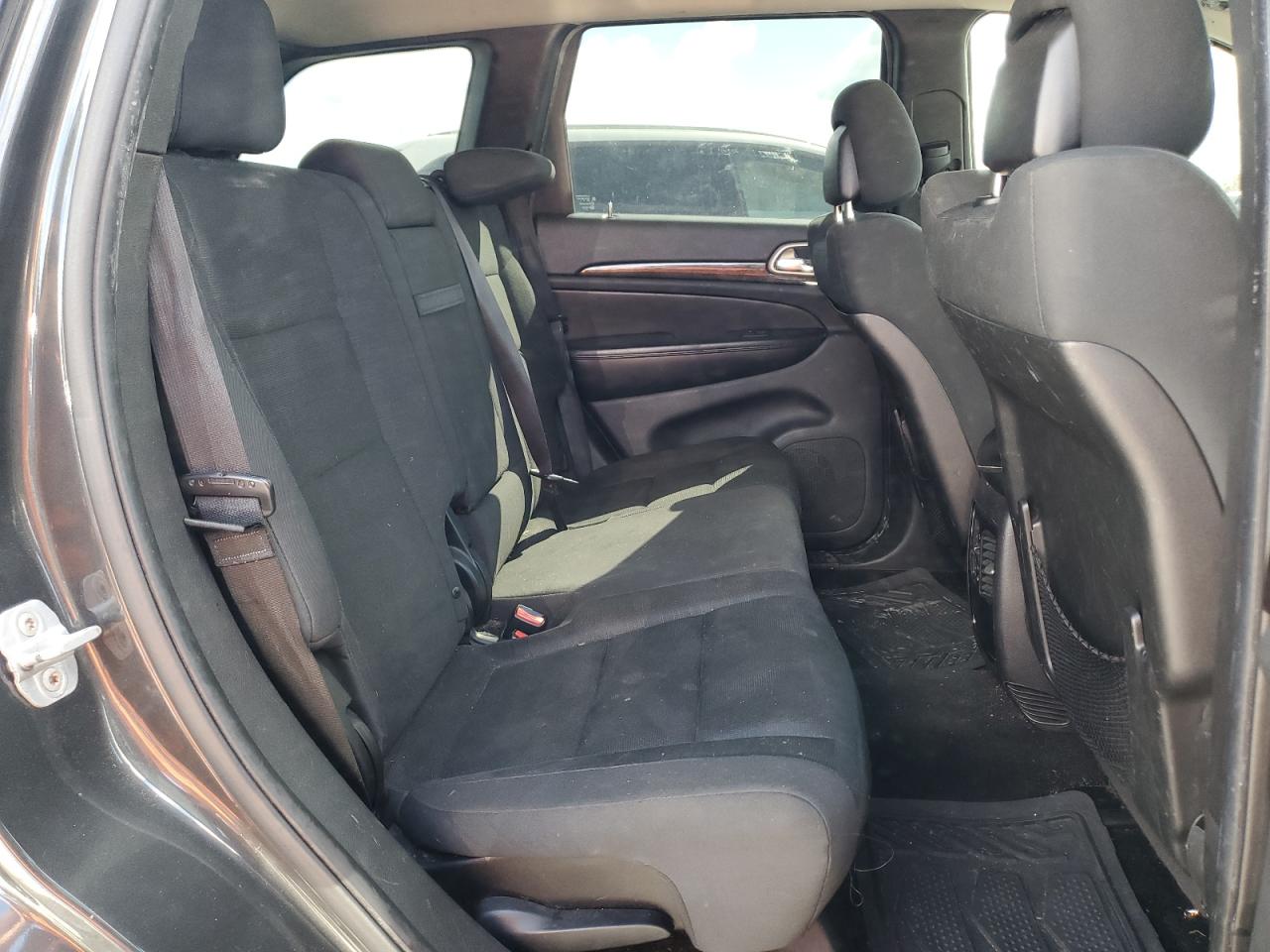 2011 Jeep Grand Cherokee Laredo VIN: 1J4RR4GG4BC523590 Lot: 82415945