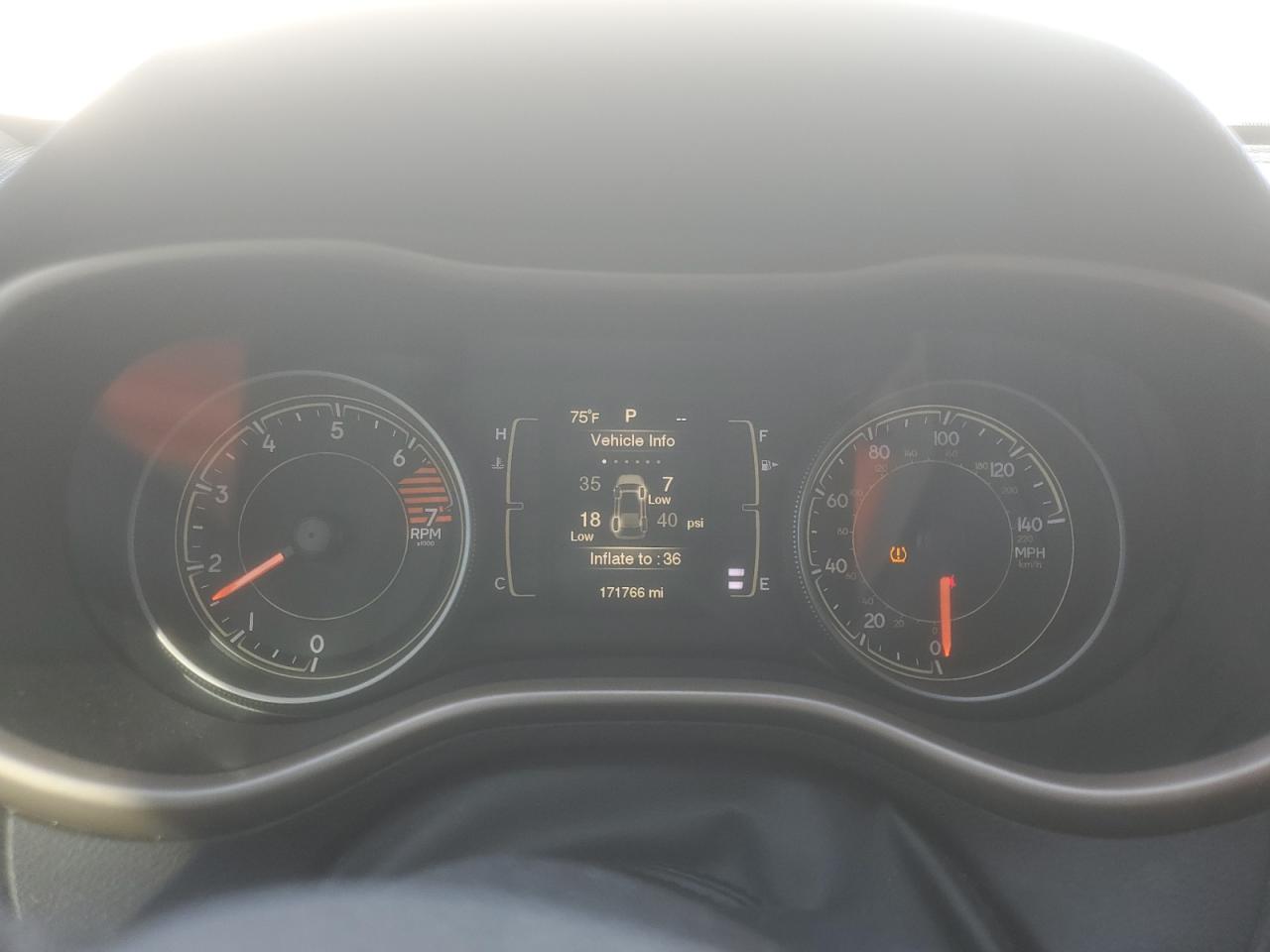 2016 Jeep Cherokee Latitude VIN: 1C4PJMCB7GW193450 Lot: 84939035