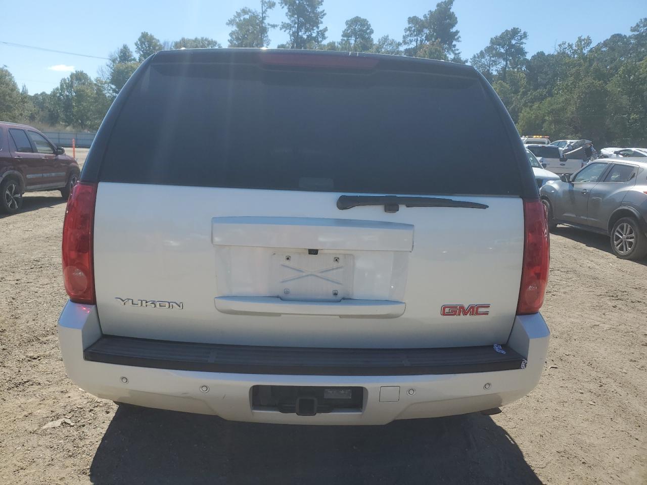 2014 GMC Yukon Slt VIN: 1GKS1CE04ER190215 Lot: 85530145