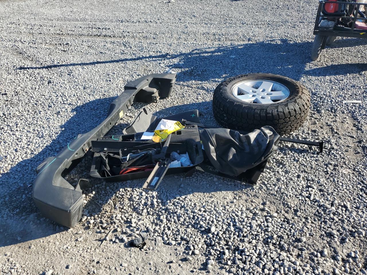 2017 Jeep Wrangler Sport VIN: 1C4AJWAG2HL722595 Lot: 85824565