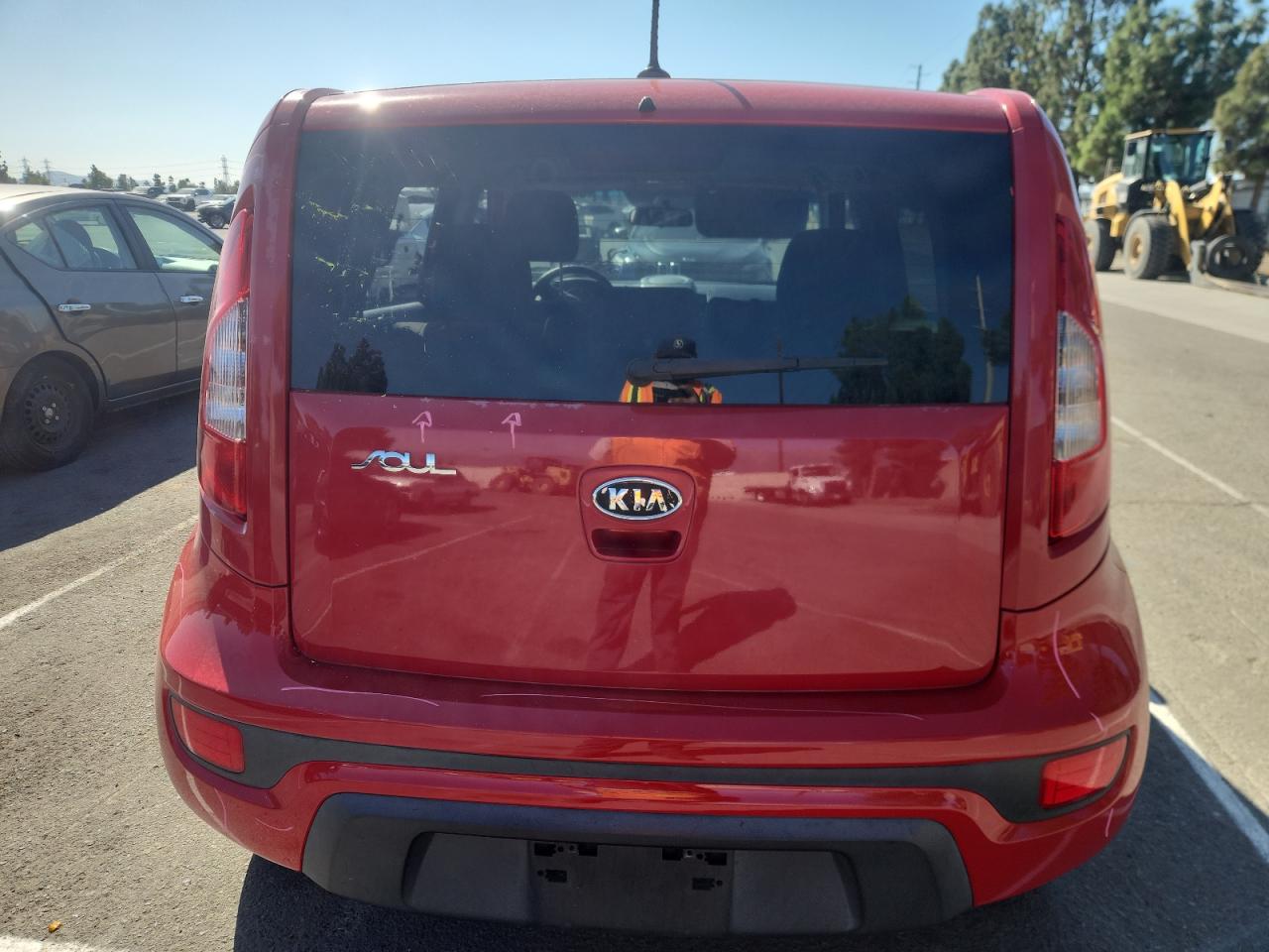 2012 Kia Soul + VIN: KNDJT2A68C7411667 Lot: 86325545