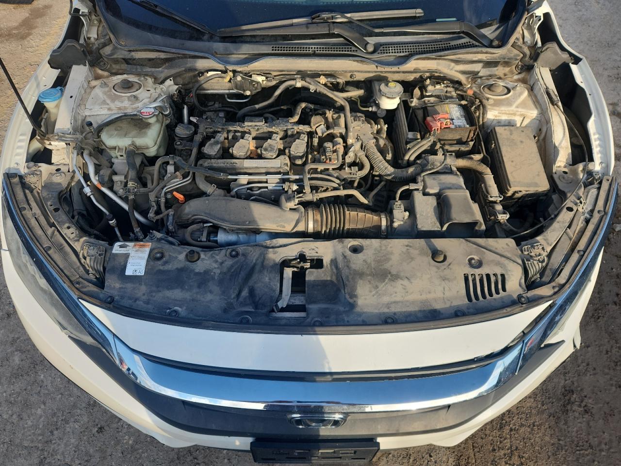 2018 Honda Civic Touring VIN: 19XFC1F94JE000220 Lot: 85710405