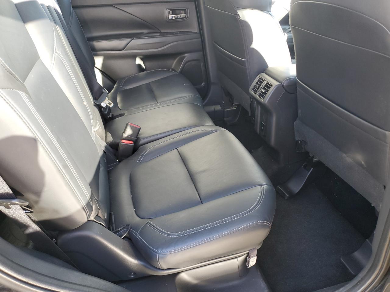 2020 Mitsubishi Outlander Se VIN: JA4AZ3A35LZ020209 Lot: 89924095