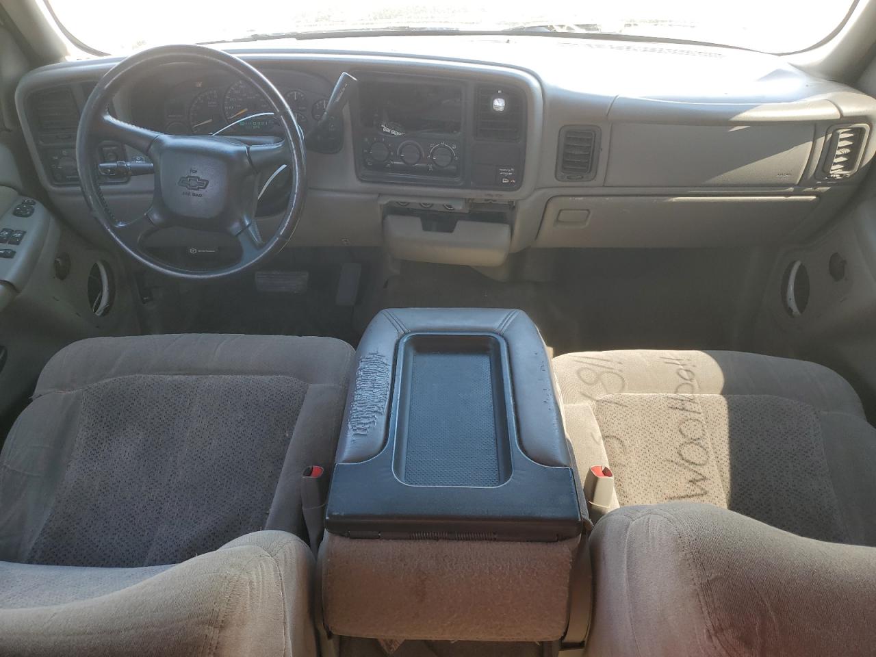 2000 Chevrolet Silverado C1500 VIN: 2GCEC19T3Y1312099 Lot: 84643115