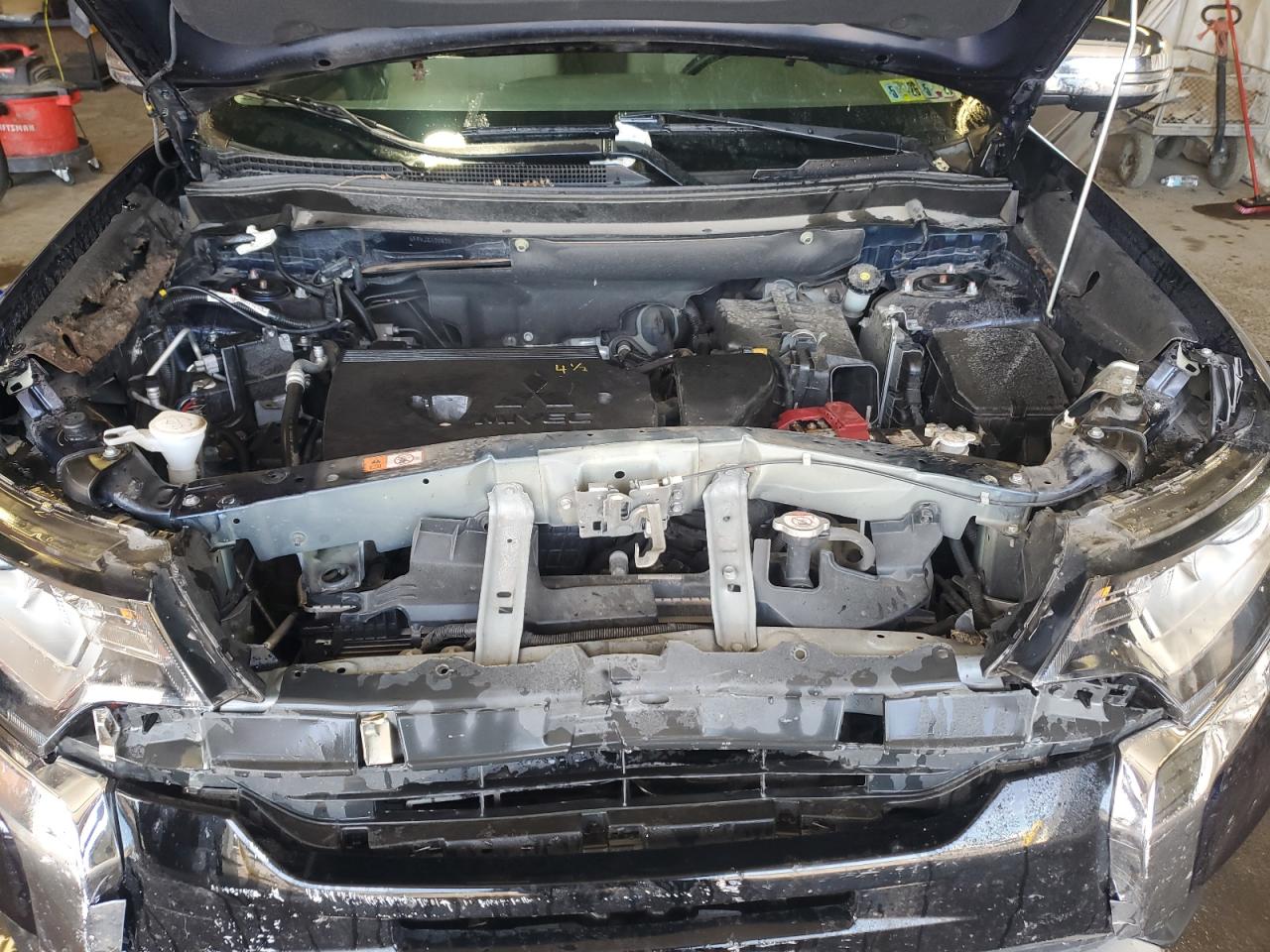 2018 Mitsubishi Outlander Se VIN: JA4AZ3A30JZ070870 Lot: 84548415