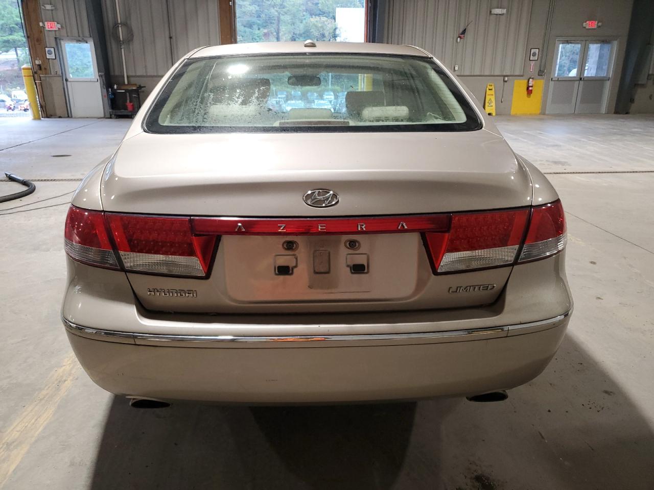 2007 Hyundai Azera Se VIN: KMHFC46F27A210698 Lot: 85492525