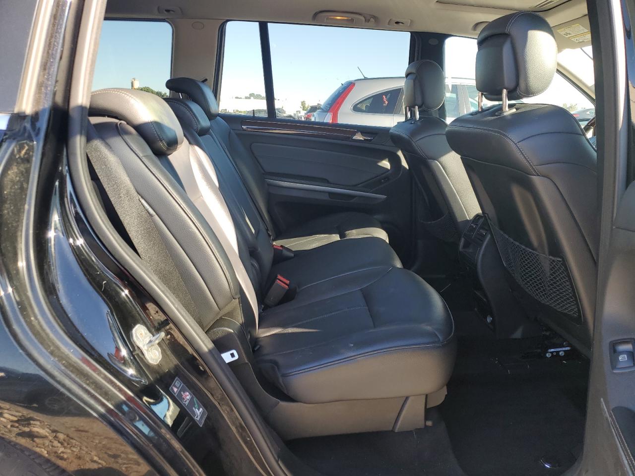 2010 Mercedes-Benz Gl 450 4Matic VIN: 4JGBF7BB1AA532833 Lot: 90743515