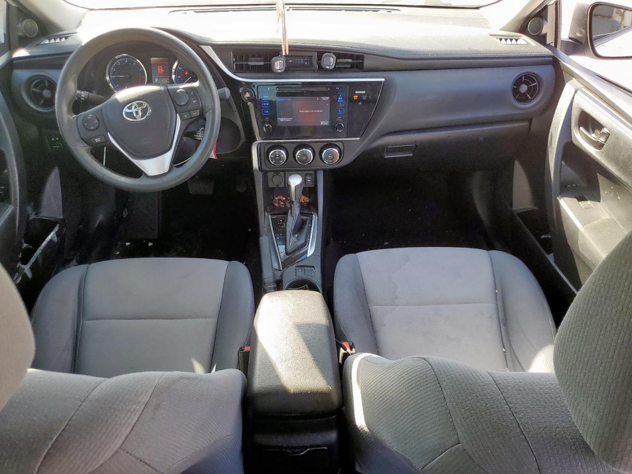 2017 Toyota Corolla L VIN: 5YFBURHEXHP706718 Lot: 85543835