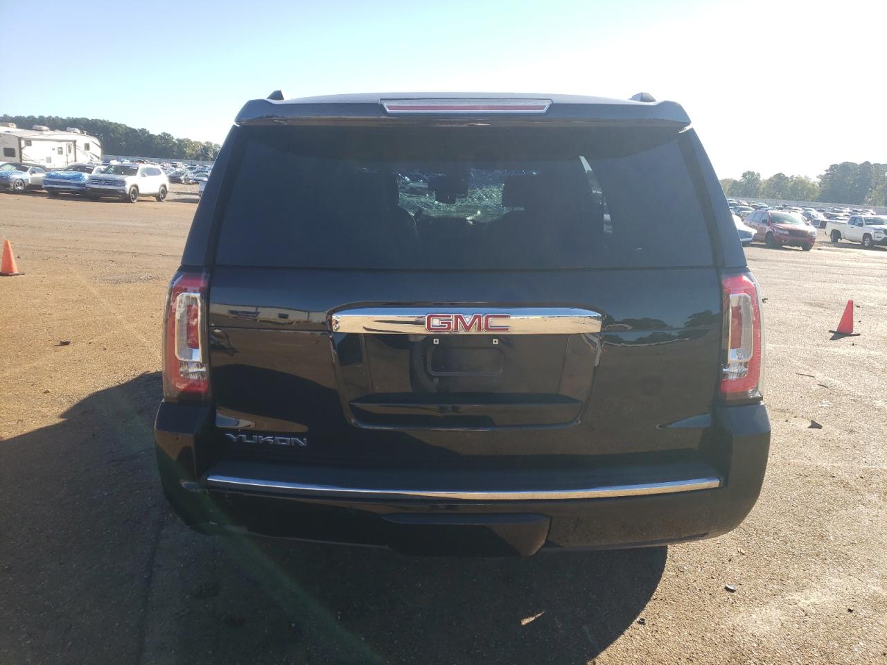 2017 GMC Yukon Denali VIN: 1GKS1CKJ0HR226273 Lot: 87438365