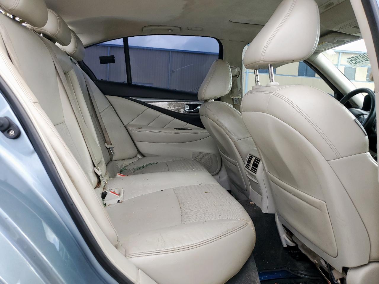 2015 Infiniti Q50 Base VIN: JN1BV7AP7FM330964 Lot: 85208155