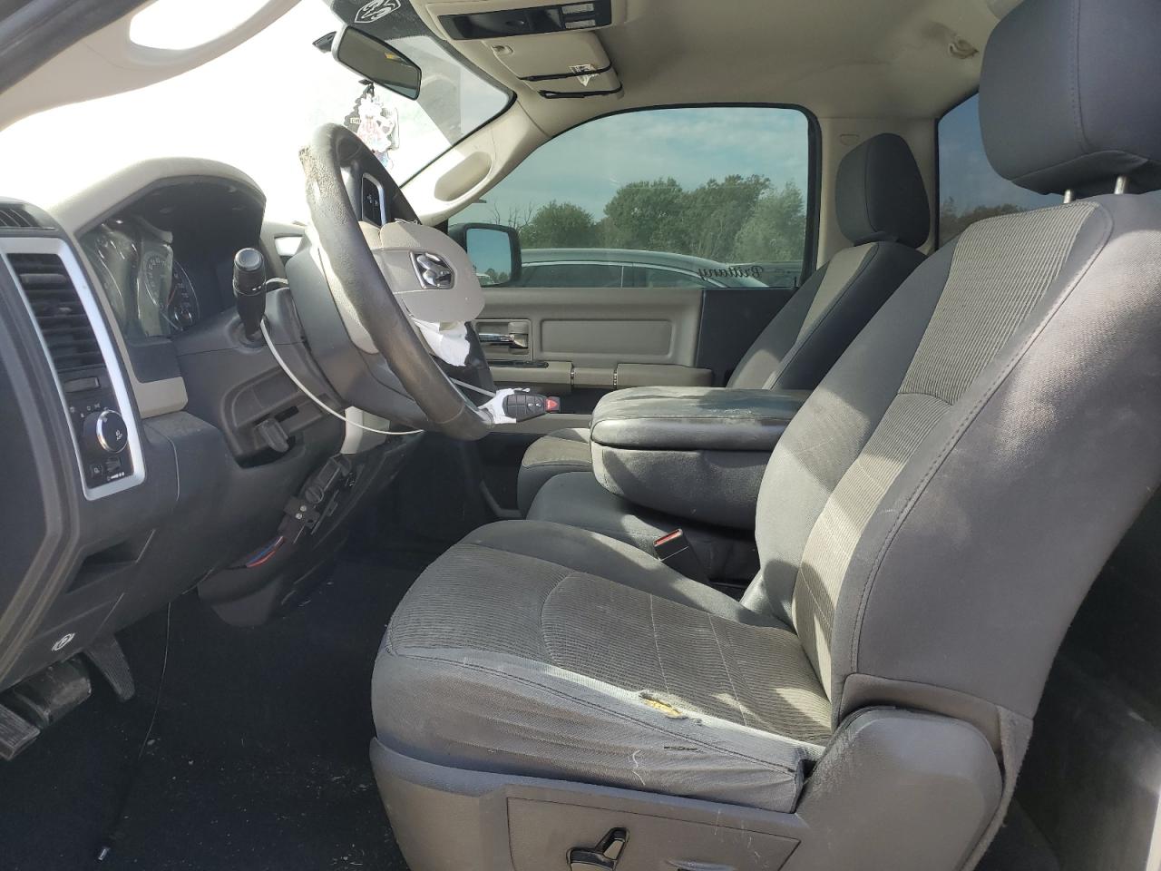 2009 Dodge Ram 1500 VIN: 1D3HB16TX9J509399 Lot: 87272545