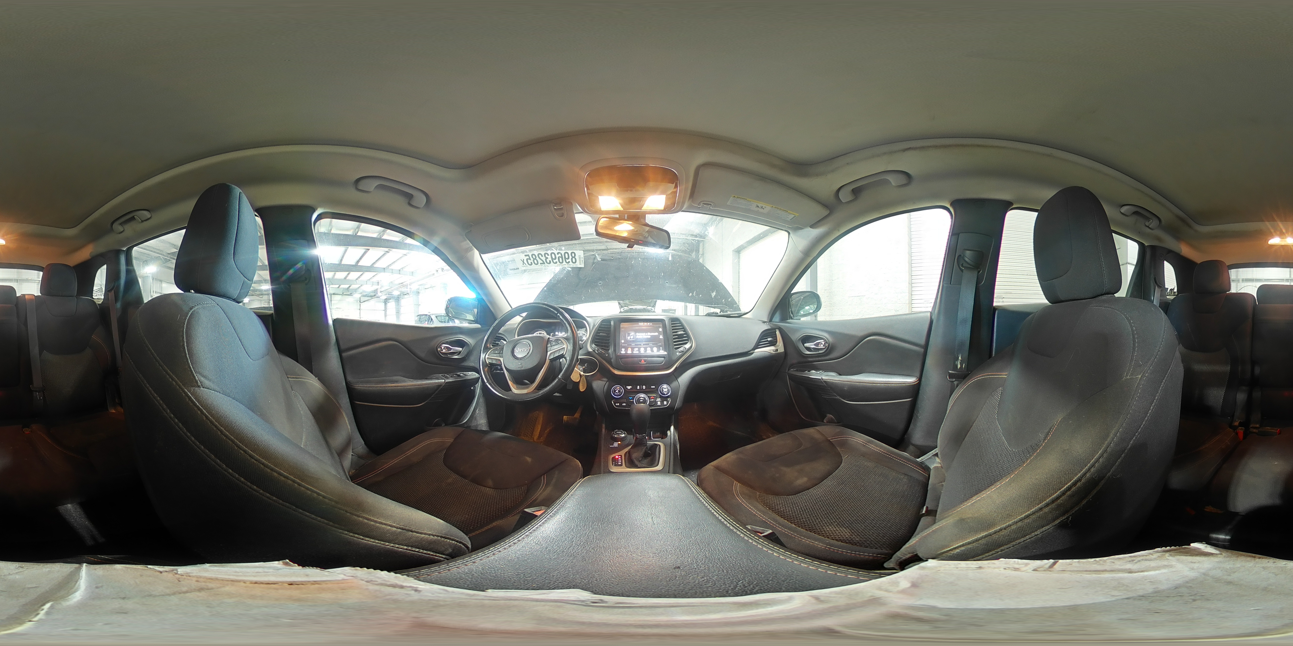 2017 Jeep Cherokee Latitude VIN: 1C4PJMCS9HW546093 Lot: 89693285