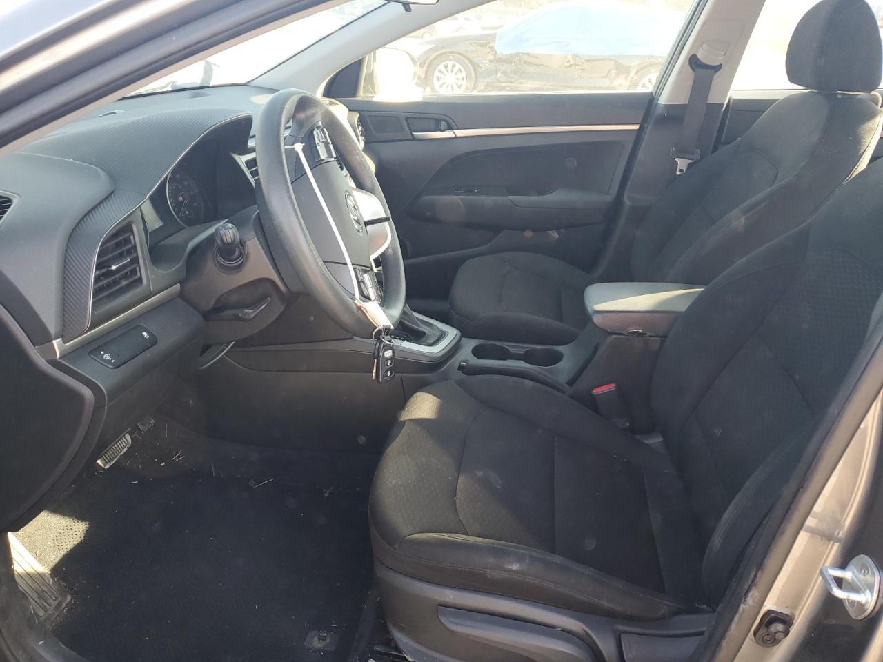 2019 Hyundai Elantra Se VIN: 5NPD74LF2KH494307 Lot: 82322305