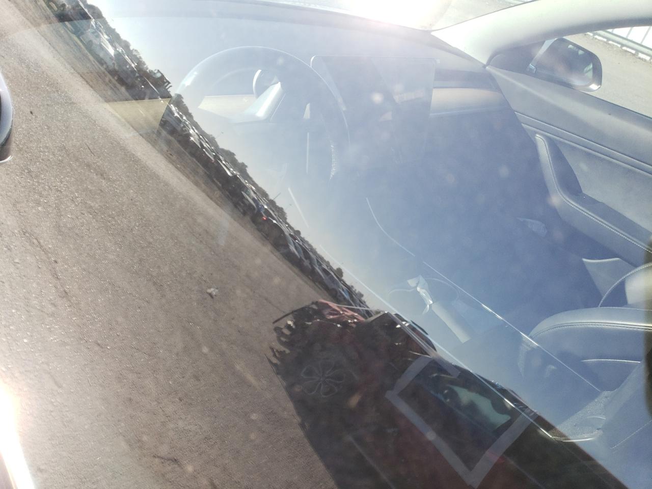 2018 Tesla Model 3 VIN: 5YJ3E1EAXJF102110 Lot: 85407355