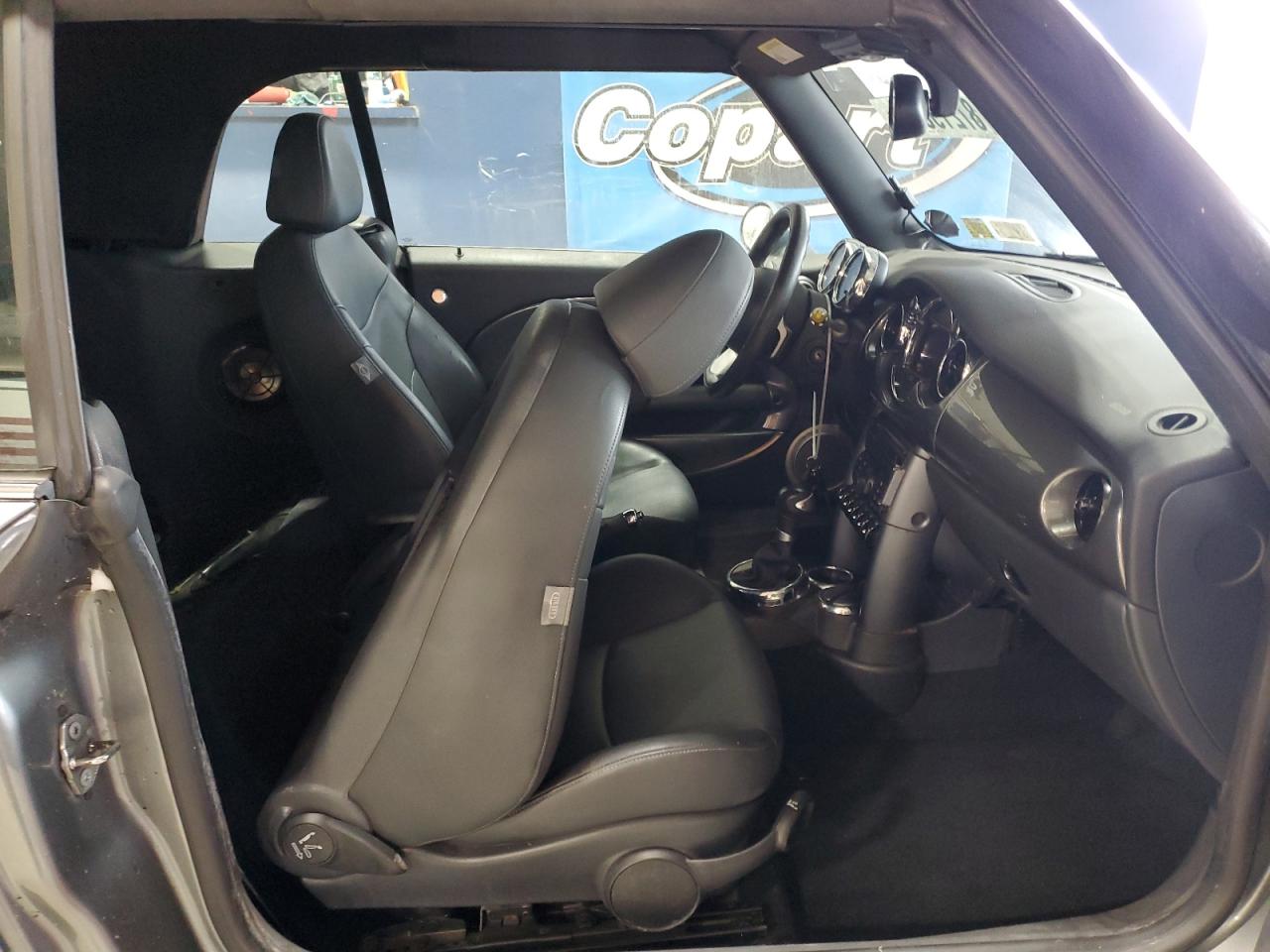 2006 Mini Cooper S VIN: WMWRH33526TK59005 Lot: 87219525