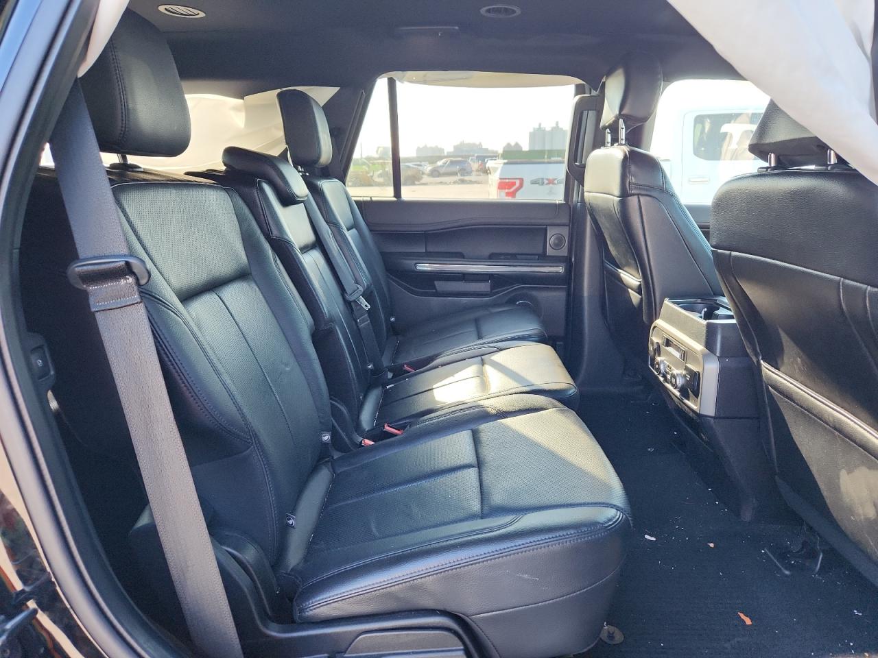 2018 Ford Expedition Xlt VIN: 1FMJU1HT0JEA62222 Lot: 85933605