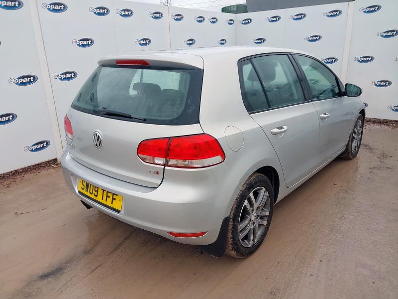 2009 VOLKSWAGEN GOLF S TSI S-A 