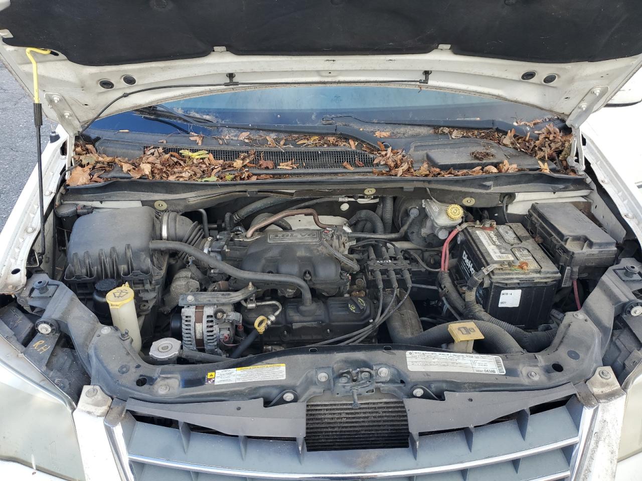 2010 Chrysler Town & Country Touring VIN: 2A4RR5D18AR229010 Lot: 86647815