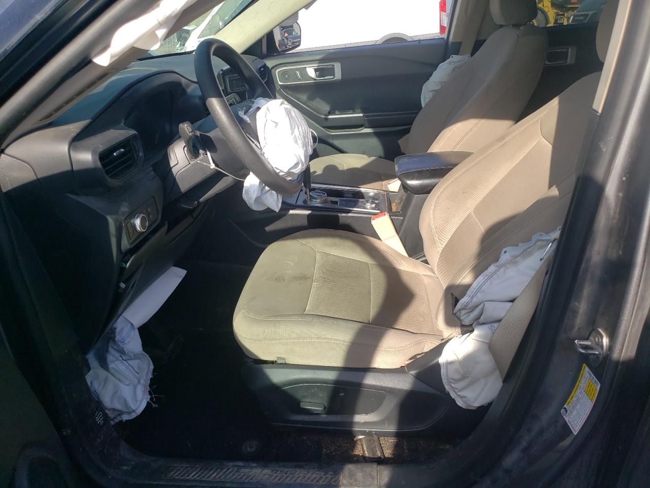 2021 Ford Explorer VIN: 1FMSK8BH2MGA12843 Lot: 81875285