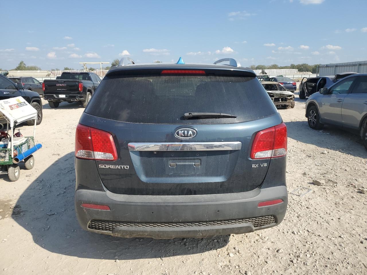 2011 Kia Sorento Ex VIN: 5XYKU4A23BG004853 Lot: 82223635