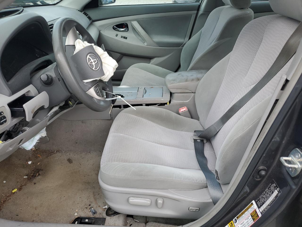 2010 Toyota Camry Base VIN: 4T1BF3EK9AU025987 Lot: 82283775