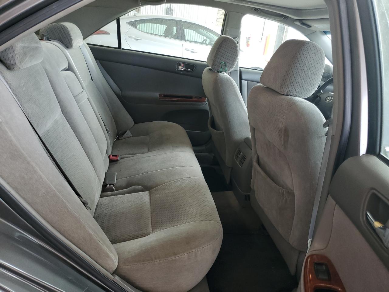 2004 Toyota Camry Le VIN: 4T1BE32K24U854749 Lot: 86070235