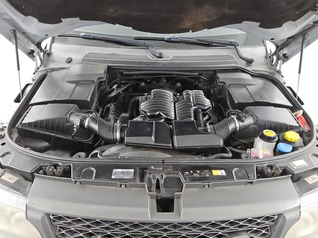 2011 Land Rover Range Rover Sport Hse VIN: SALSF2D44BA701596 Lot: 70430655