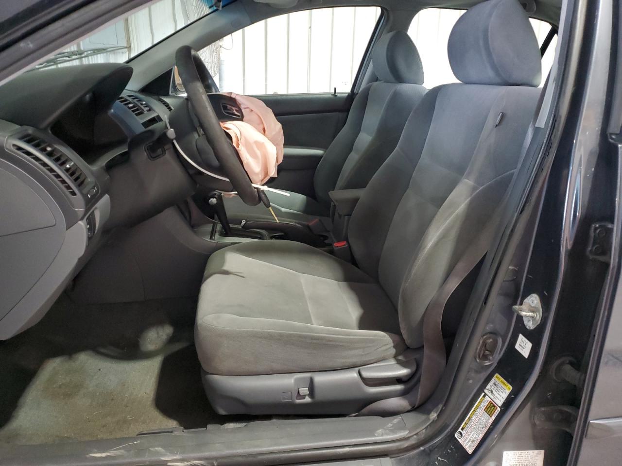 2004 Honda Accord Ex VIN: 1HGCM567X4A026982 Lot: 85120375