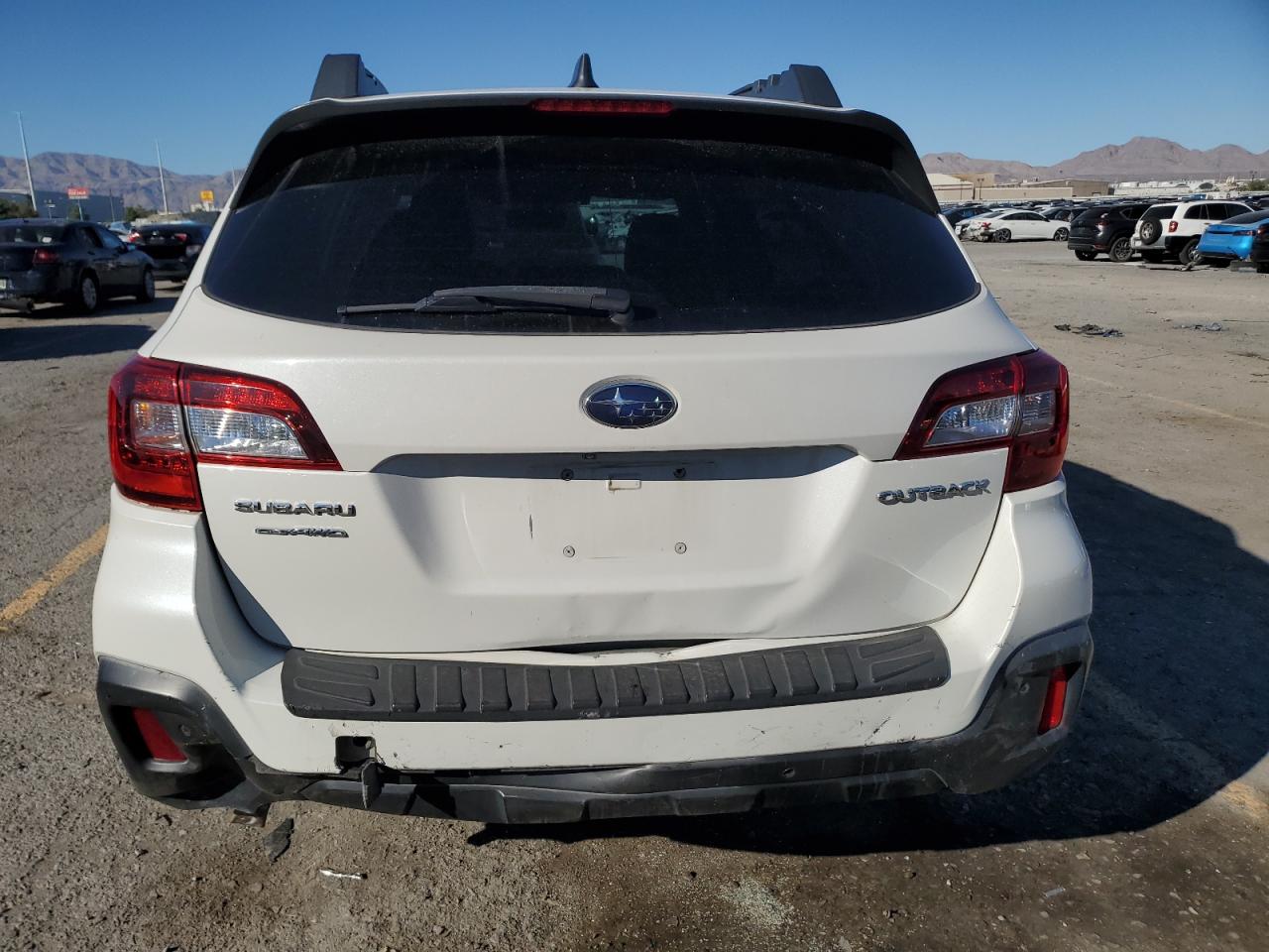 2018 Subaru Outback 2.5I Limited VIN: 4S4BSANC2J3353749 Lot: 85010155