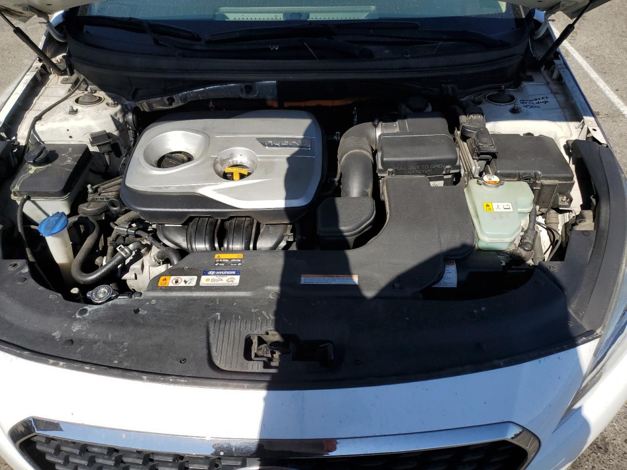 2017 Hyundai Sonata Hybrid VIN: KMHE24L10HA058350 Lot: 84970435