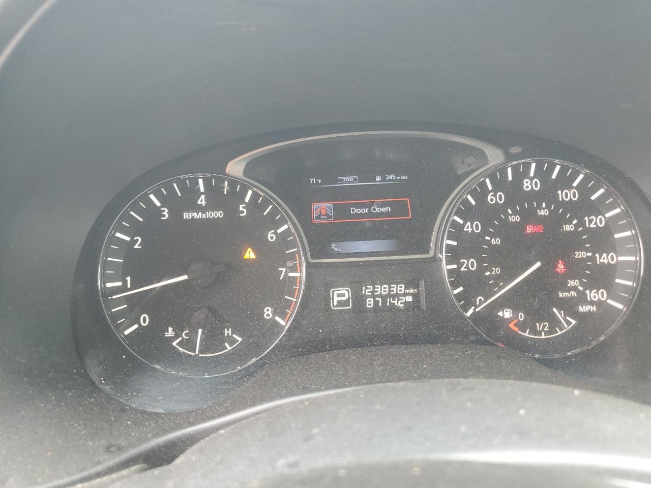 2015 Nissan Pathfinder S VIN: 5N1AR2MM3FC688825 Lot: 85529795