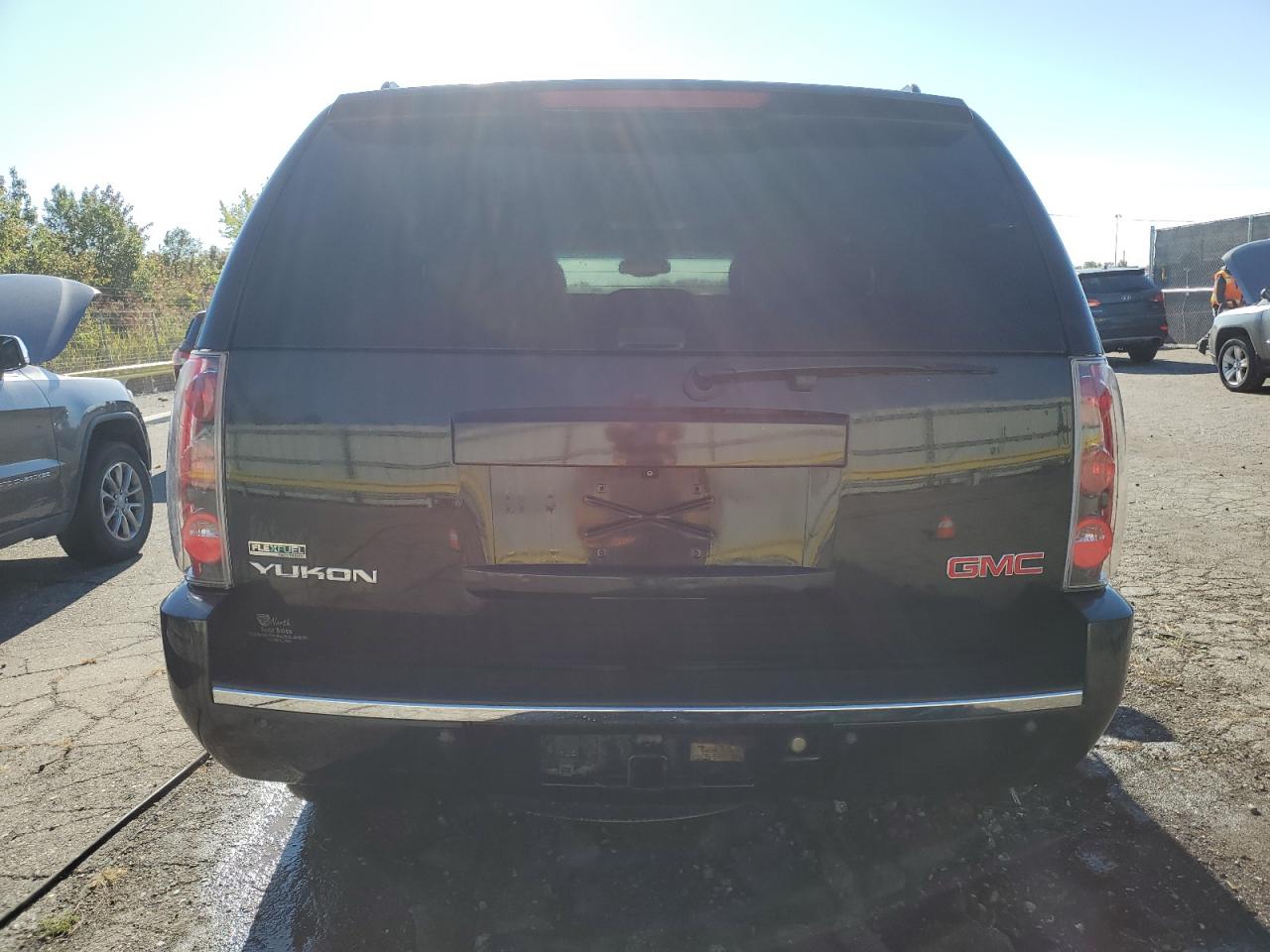 2012 GMC Yukon Denali VIN: 1GKS2EEF9CR113382 Lot: 85675835