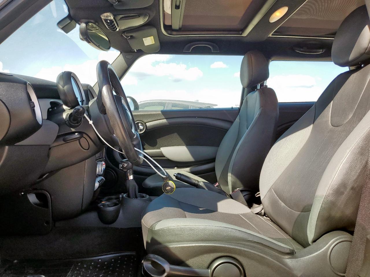 2010 Mini Cooper VIN: WMWMF3C59ATZ22109 Lot: 85523955