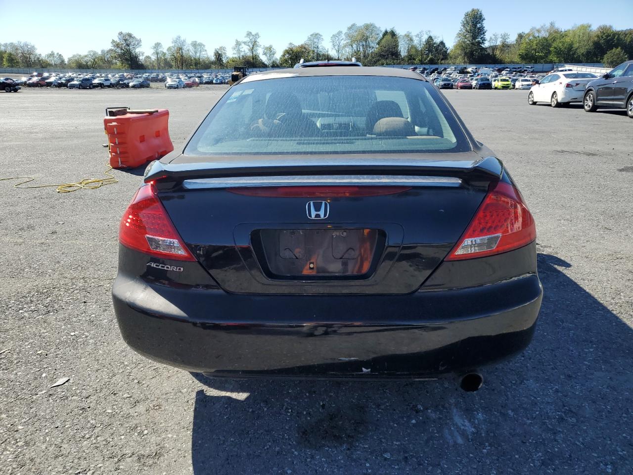 2007 Honda Accord Ex VIN: 1HGCM72757A011747 Lot: 82301425