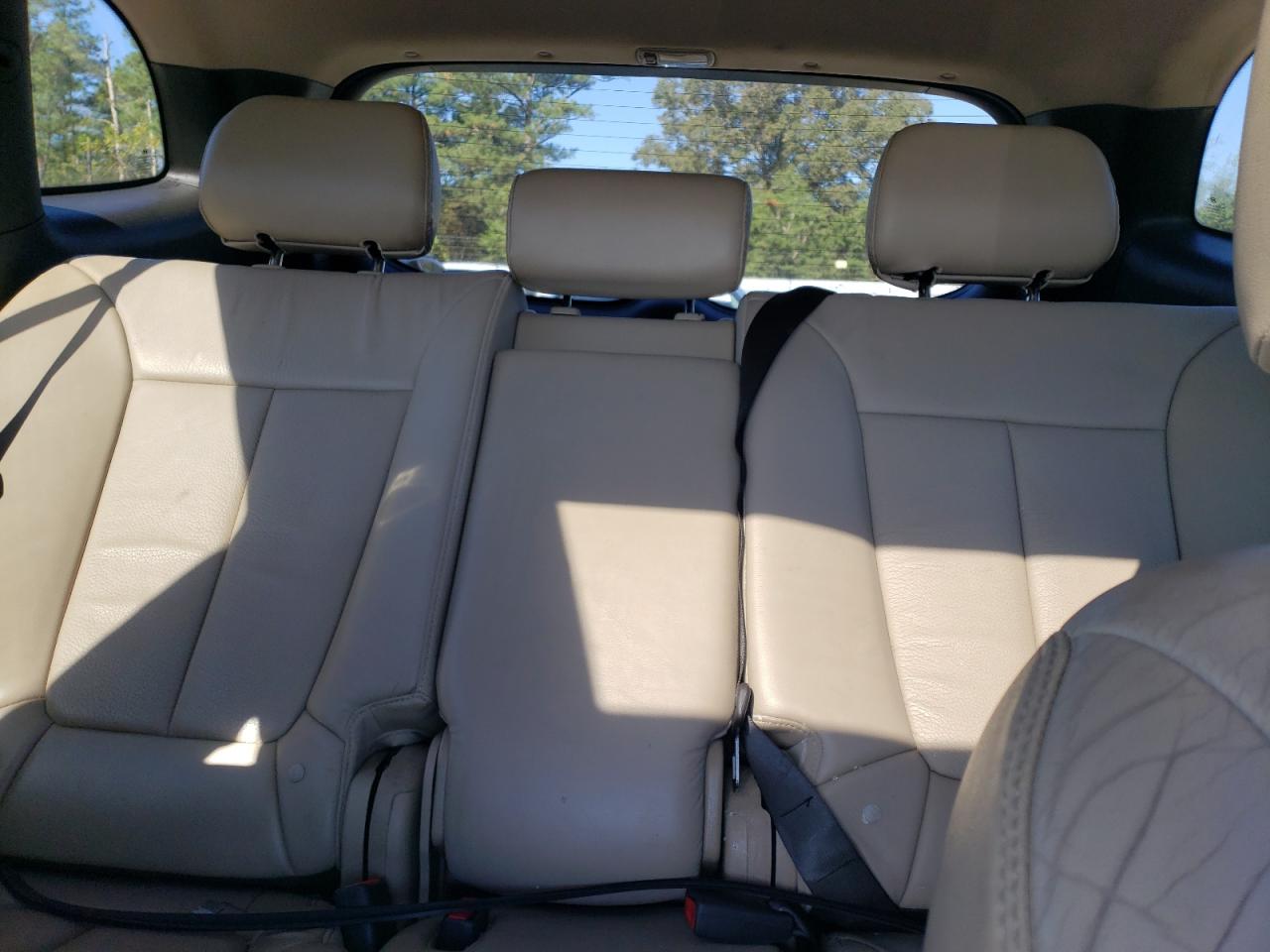 2011 Hyundai Santa Fe Limited VIN: 5XYZKDAGXBG044637 Lot: 82318595