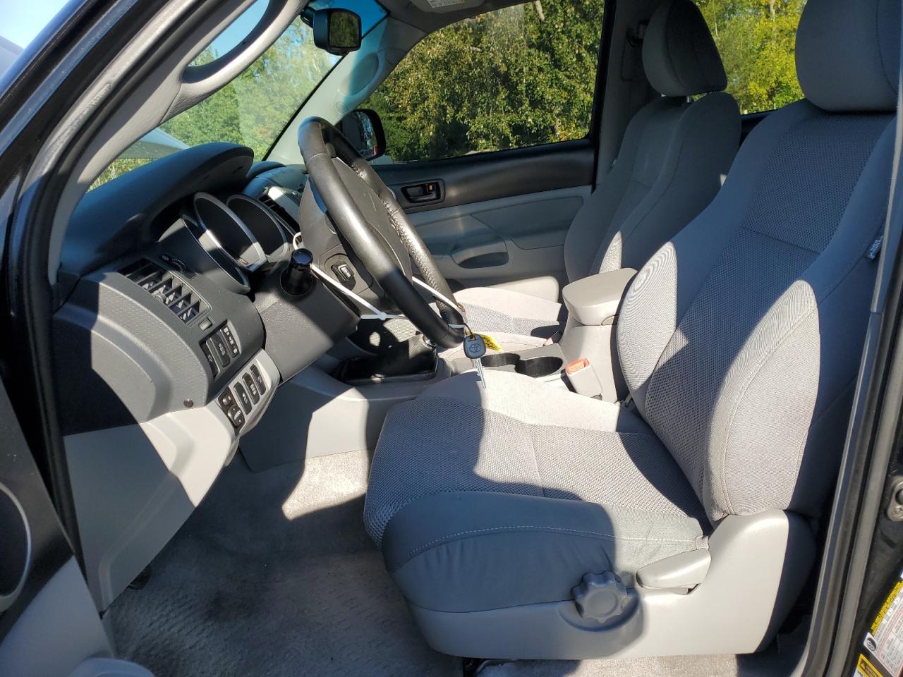 2011 Toyota Tacoma Double Cab VIN: 5TFLU4EN2BX001769 Lot: 84988235