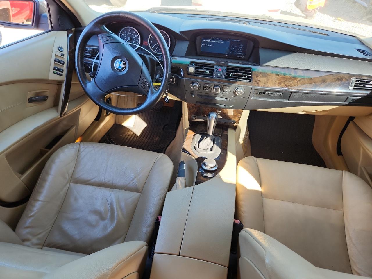 Фото: WBANF735X6CU20647