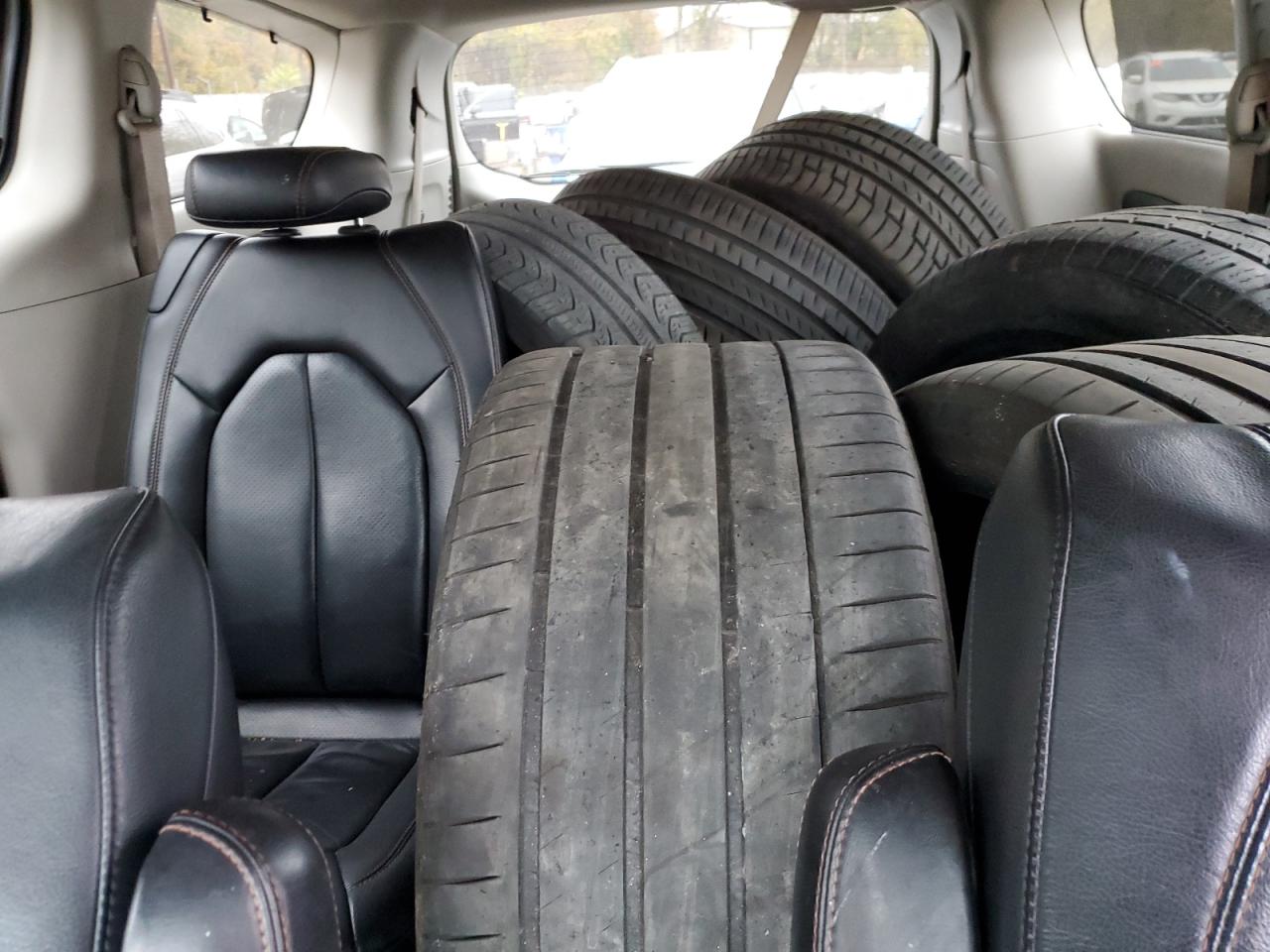 2020 Chrysler Pacifica Touring L VIN: 2C4RC1BG7LR275518 Lot: 90113325